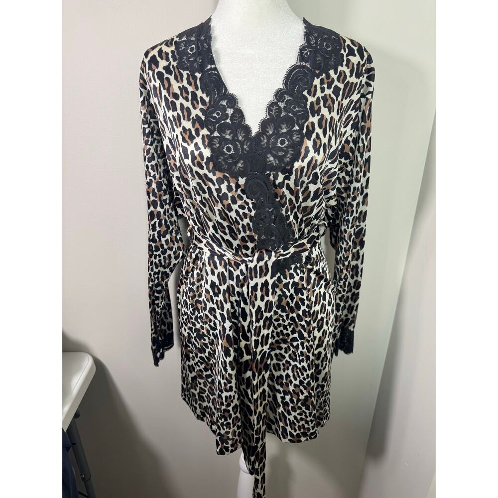 Vintage Y2K 90s Silky Cheetah Leopard Print Lingerie Robe Size S